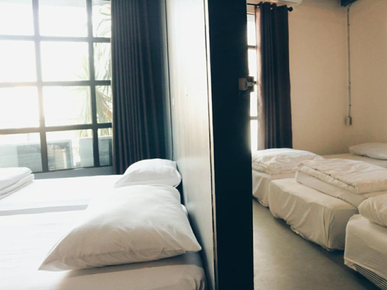 Hugnur Hostel And Coffee Chiang Mai Zewnętrze zdjęcie
