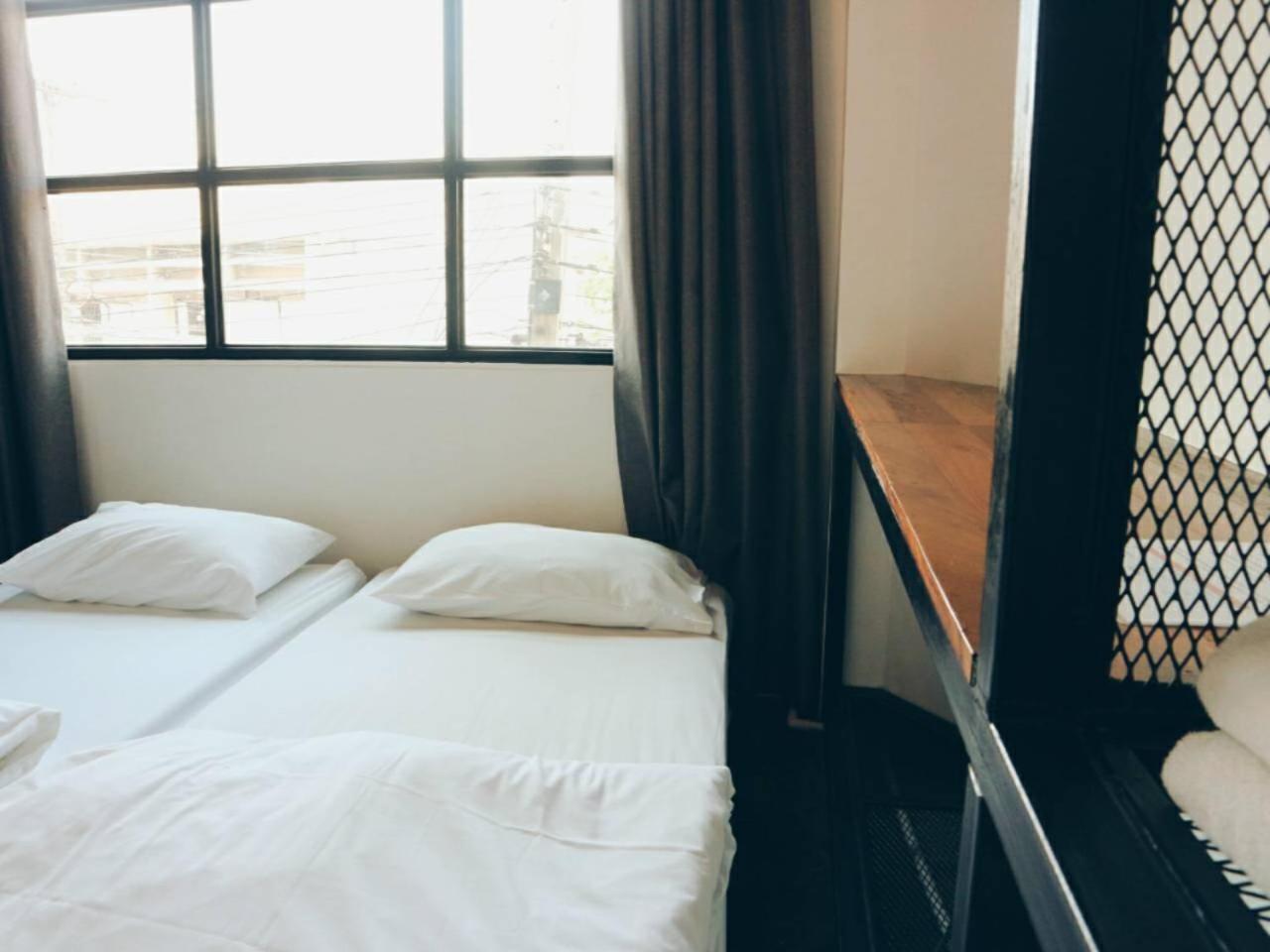 Hugnur Hostel And Coffee Chiang Mai Zewnętrze zdjęcie